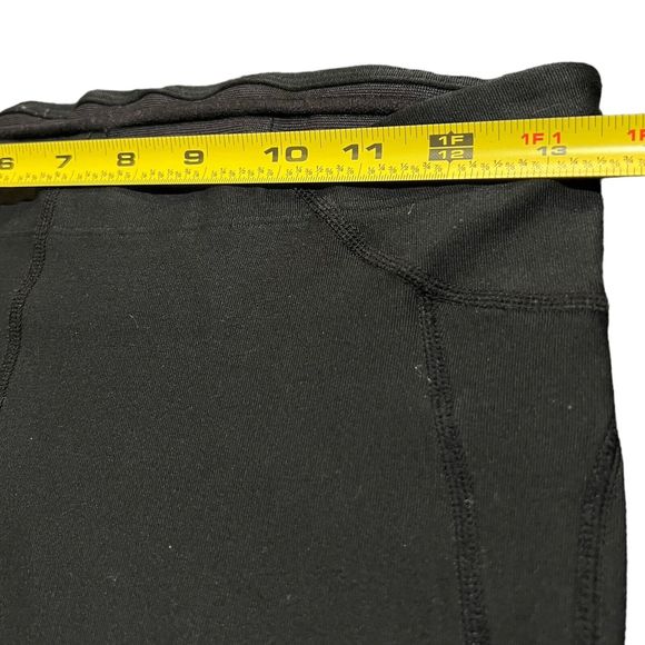 Nike Dri-Fit Workout Leggings Capri Women's Medium Logo Yoga 15” Drawstring - Picture 4 of 9